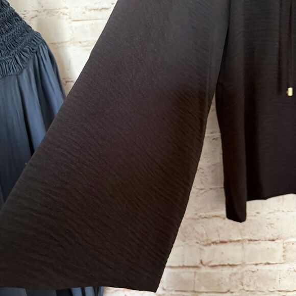 Michael Kors crinkle blouse top flare sleeve - Picture 5 of 10